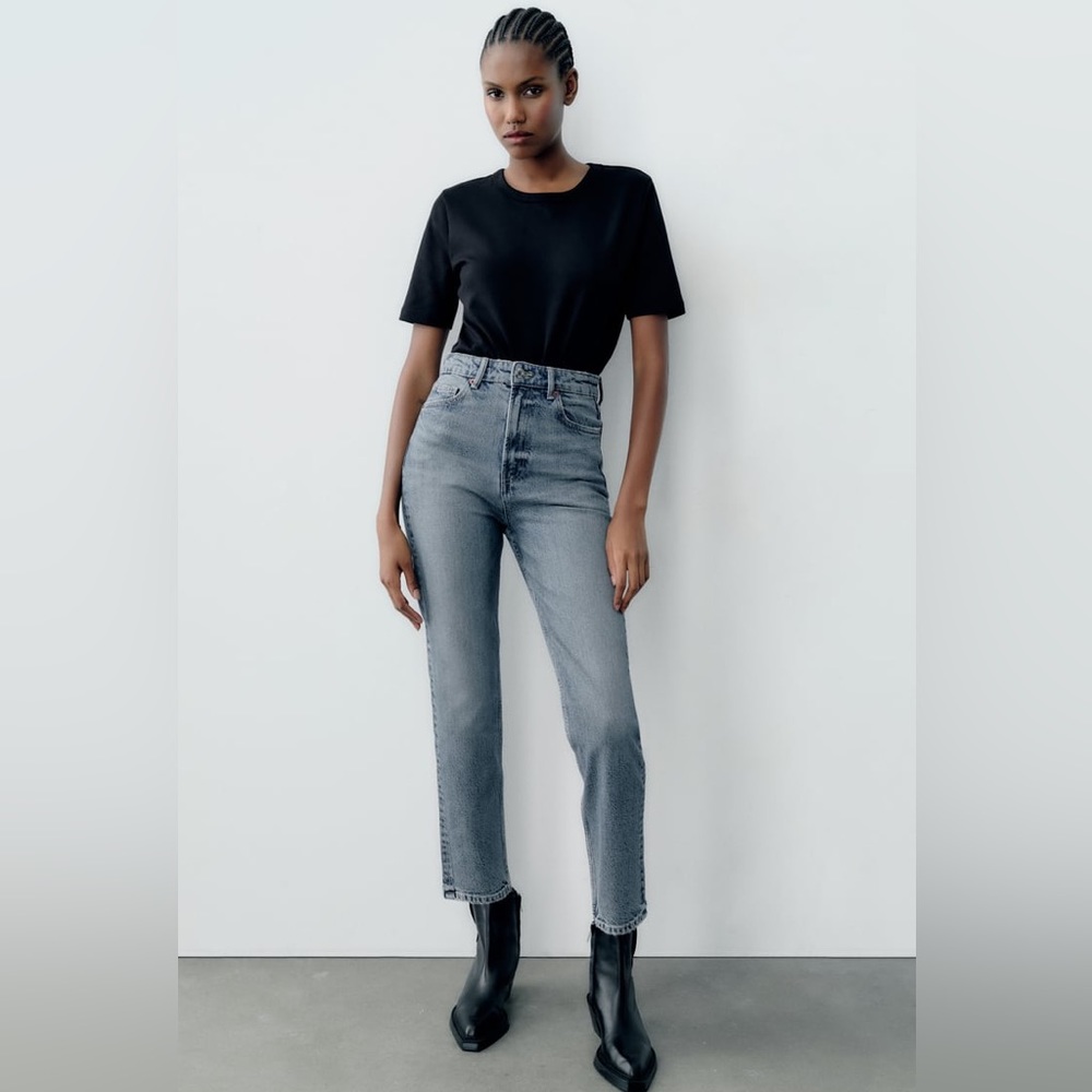 Zara High Waisted Mom Fit Jeans